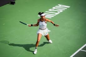 10分钟全能表现 杨瀚森受限战术安排 教练指挥失当引质疑